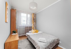 1 bedroom, iron/ironing board, WiFi, bed sheets - Grzegórzki Homely Apartment (Kraków)