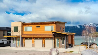 Lakefront City Beach Retreat On Whitefish Lake