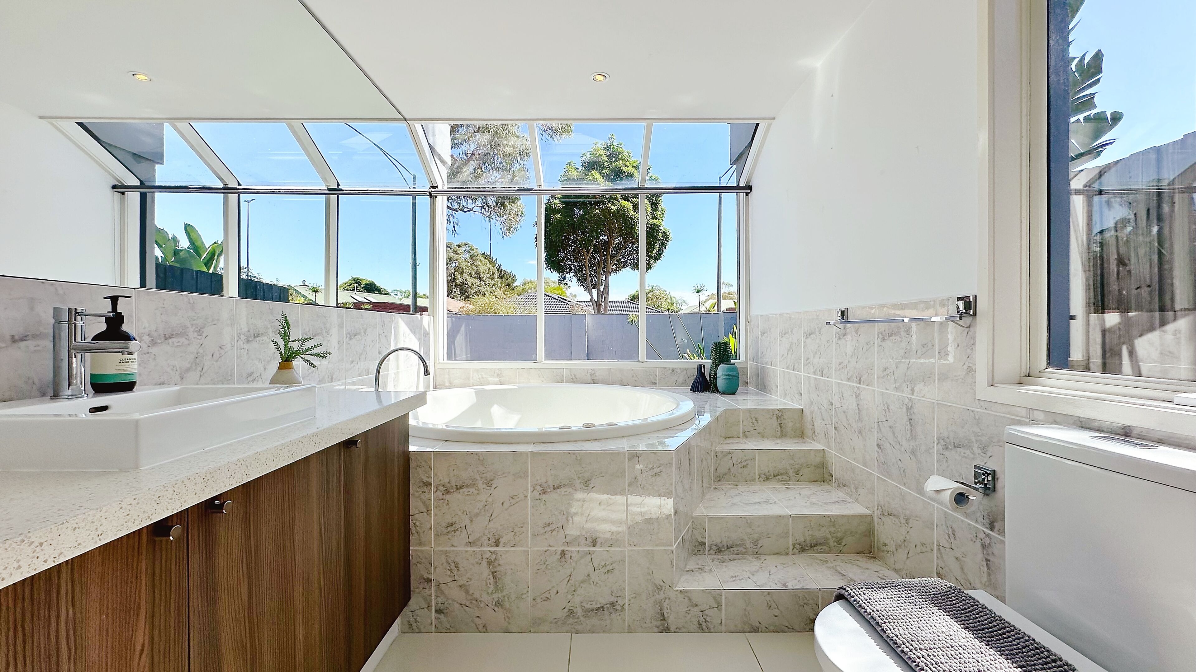 Shower, eco-friendly toiletries, hair dryer, towels