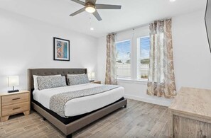 10 bedrooms, desk, iron/ironing board, travel cot - Panama Dunes & Shores | Sleeps 26 | 2 LSV | Pools (Panama City Beach)