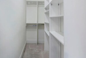 Interior - Buckhead 3BD/3BA, newly furnished, available during May & World Cup. (Atlanta)