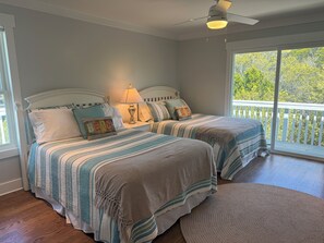 3 bedrooms, Internet, bed sheets - Welcome to Selah by the Sea, your perfectly located Bald Head Island escape (Bald Head Island)