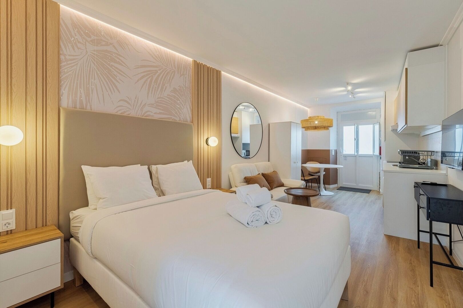 1 bedroom, iron/ironing board, travel cot, WiFi