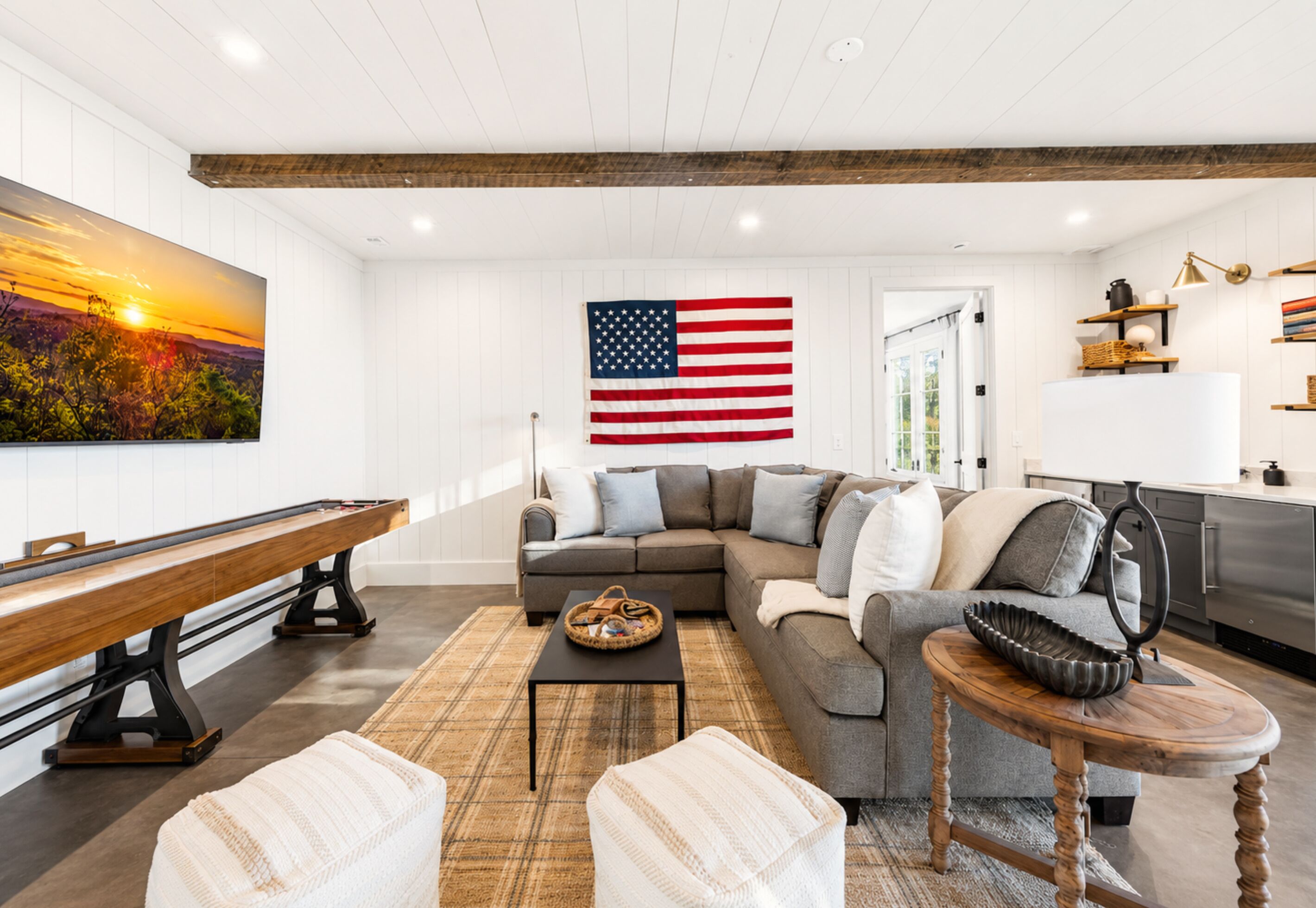 High Rock Refuge: Pool Paradise W/ Panoramic Views  Hot-tub  Family Gatherings - Blue Ridge, GA