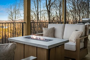 Property grounds - Discover Pool Paradise w/ Breathtaking Lake Views (Blue Ridge)
