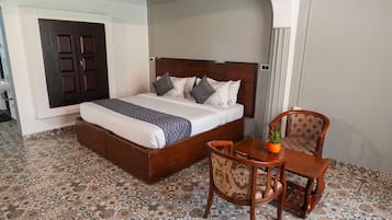 Camera Tradizionale, vista piscina | Biancheria da letto di alta qualità, con arredamento individuale