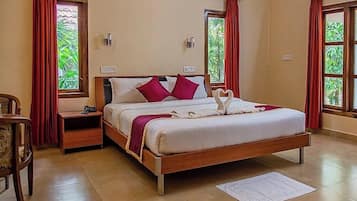 Kahden hengen perushuone, näköala puutarhaan