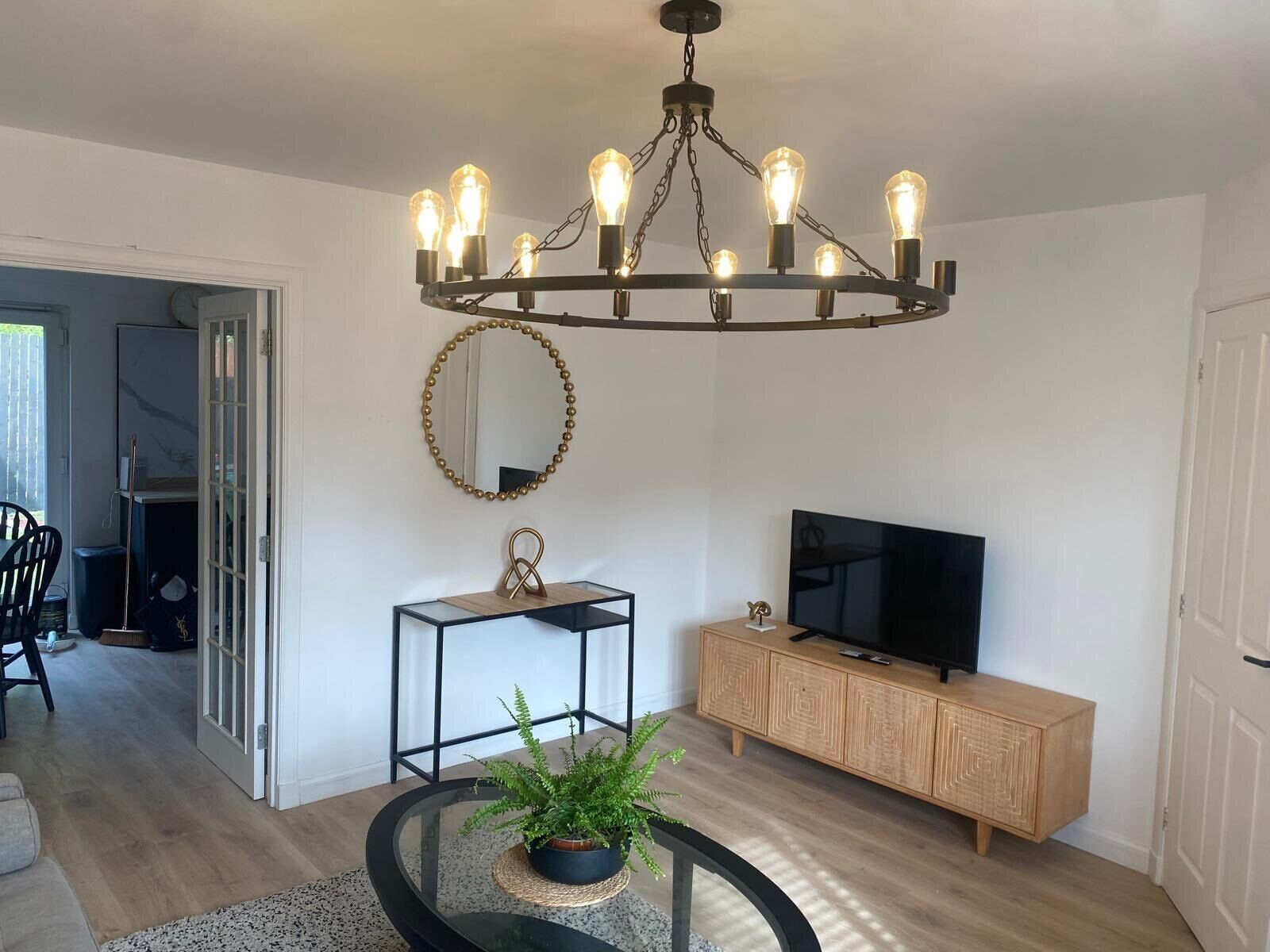 Modern 3 Bed Home By Glasgow Airport - Paisley