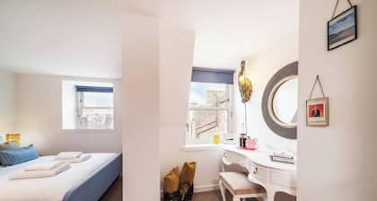 The Hideaway Cosy Seaside Getaway in Stonehaven