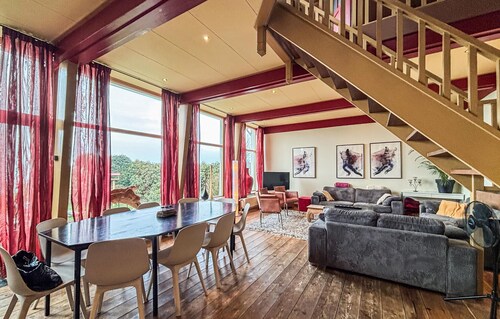 6 bedroom cozy home in Oudega