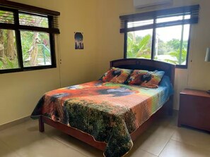 1 bedroom, iron/ironing board, bed sheets - Villa Tranquil Toucan Valley Jungle Resort (Ciudad Cortés)