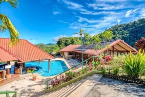 Pool - Villa Tranquil Toucan Valley Jungle Resort (Ciudad Cortés)