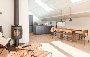 Dining - Stunning home in Aakirkeby with WiFi (Aakirkeby)