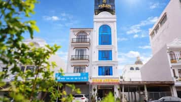 Classic Studio, Balcony, City View | Exterior