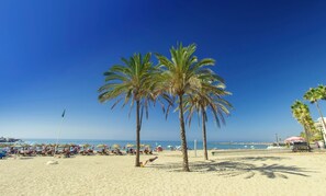 On the beach - SR Bajadilla beach front with wonderful sea view (Marbella)