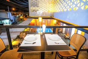 Outdoor dining - Diamond Hotel Buriram (Mueang Buri Ram District)