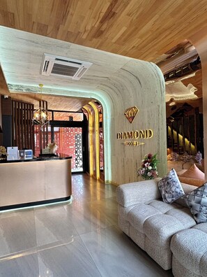 Lobby - Diamond Hotel Buriram (Mueang Buri Ram District)