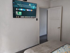 1 chambre, bureau, Wi-Fi gratuit, draps fournis