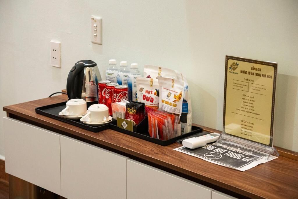 Classic Studio, Balcony, City View | Interior