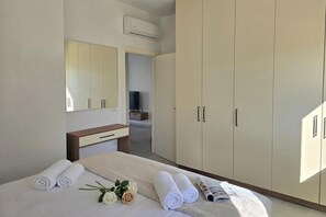 2 Schlafzimmer, Bügeleisen/Bügelbrett, kostenloses WLAN, Bettwäsche