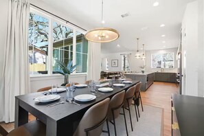 Dining - Luxury 5BR w/ Pool & Spa Near SoCo & Downtown (Austin)