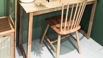 Chambre Double Standard, balcon, vue montagne | Intérieur