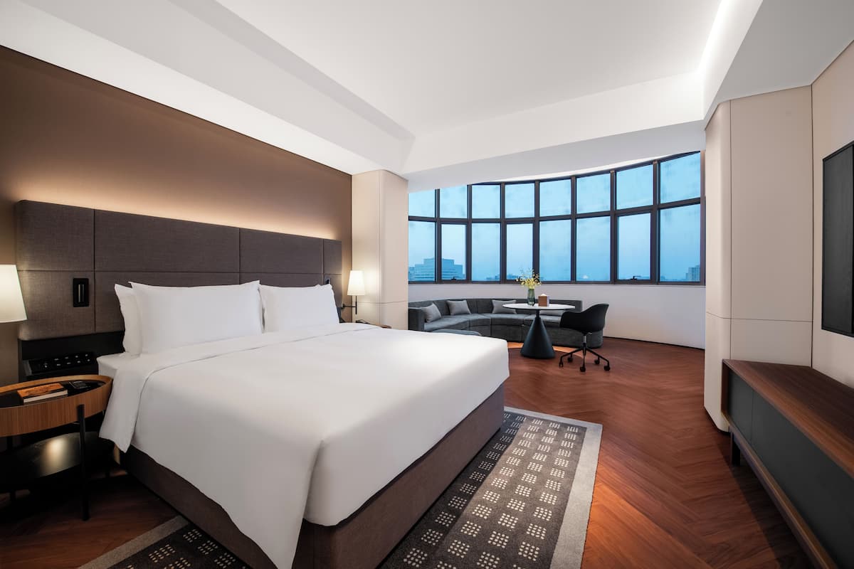 Luxury Double Room, City View