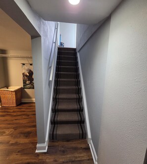 Interior - Family-Friendly Spacious Home • Short Drive to Downtown (Spokane)