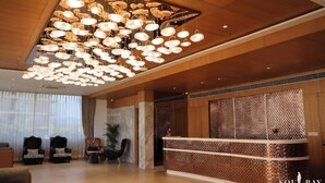 星評価なしの画像、5 / 10、ボタン