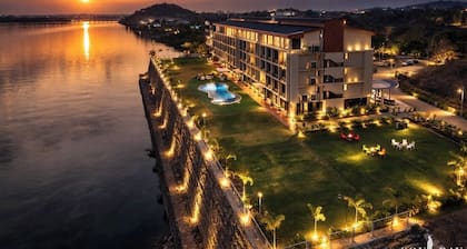 Soulbay By Jpw Resort