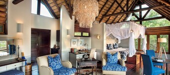 Royal Chundu River Zambezi Lodge