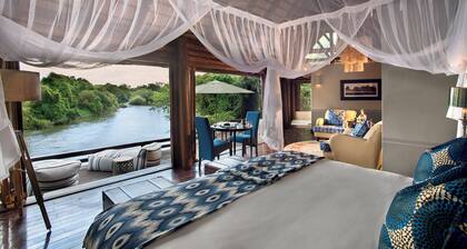 Royal Chundu River Zambezi Lodge