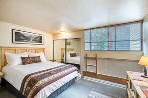 1 bedroom, iron/ironing board, WiFi, bed sheets - Kachina Corner: Approachable Adventure w/ Hot Tub (Telluride)
