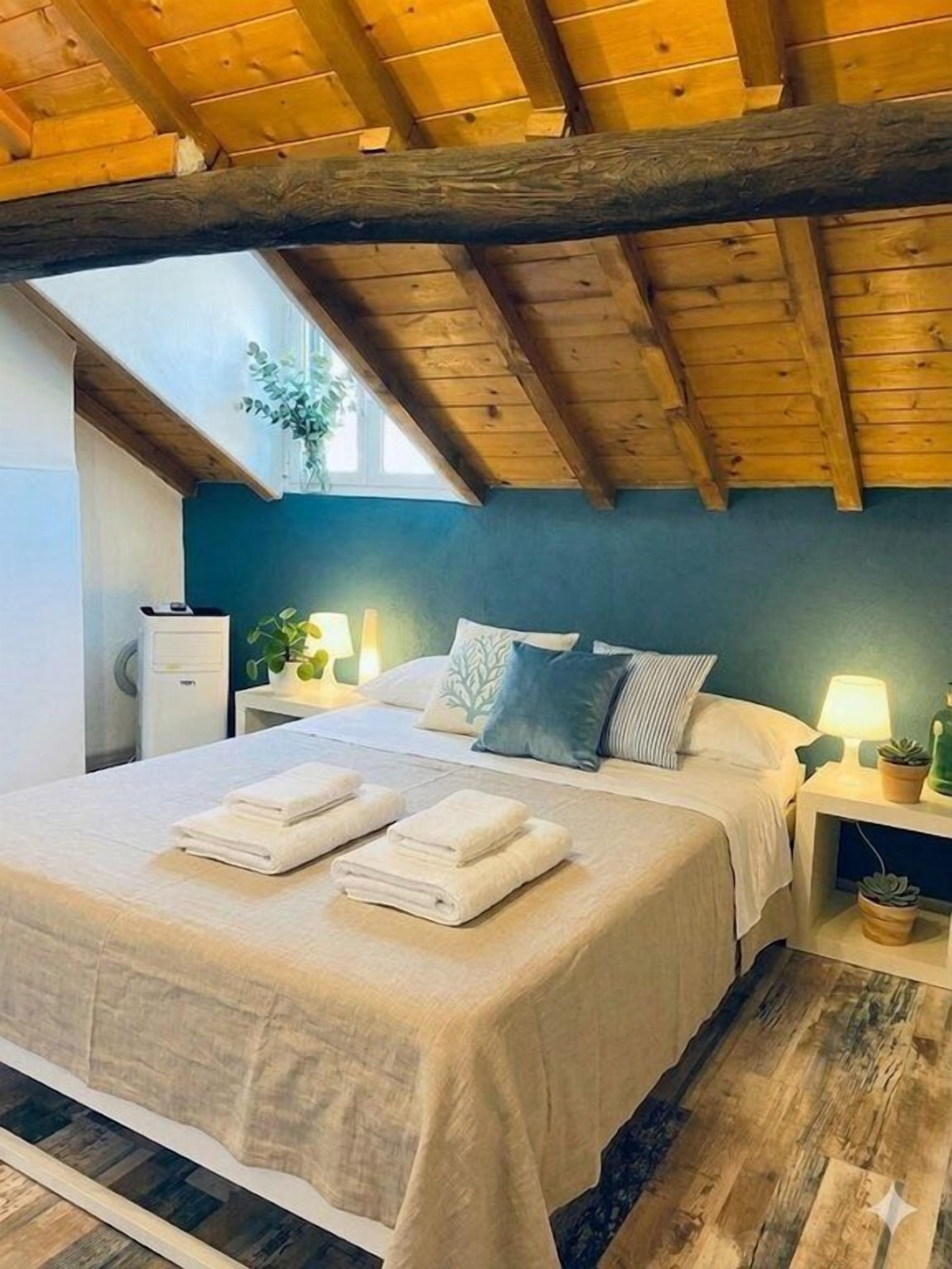 2 camere, ferro/asse da stiro, Wi-Fi gratuito, lenzuola