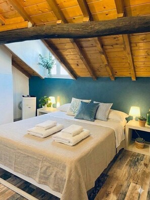 2 camere, ferro/asse da stiro, Wi-Fi gratuito, lenzuola