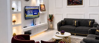 Luxury 4BR duplex in Lekki with ps5, snooker & mini gym