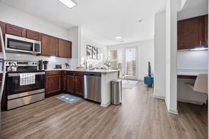 Private kitchen - Luxury Frisco Retreat; Pool, Gym + Near Toyota Stadium (Frisco)