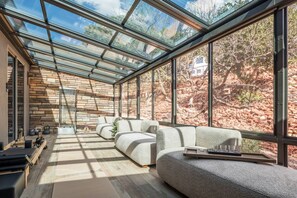Interior - Château Sedona, Views, Spa, Decks, Theater (Sedona)