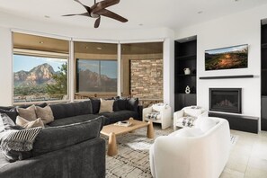 TV, fireplace - Château Sedona, Views, Spa, Decks, Theater (Sedona)