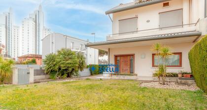 Villa mit Privatem Garten und Terrasse | 3 Schlafzimmer & Maximaler Komfort