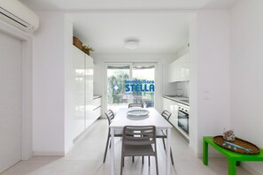 Dishwasher, cookware/dishes/utensils - Diamante 4 - Trilocale [P. Marina] + Park (Lido di Jesolo)