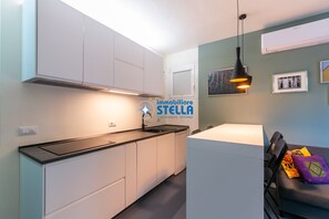 Microwave, dishwasher, cookware/dishes/utensils - El Palmar 215 /* Pool & Beach Place* (Lido di Jesolo)