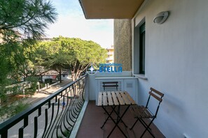 Outdoor dining - El Palmar 215 /* Pool & Beach Place* (Lido di Jesolo)