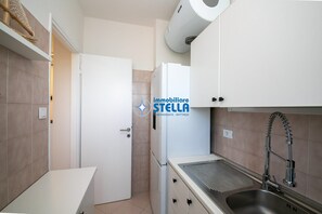 Cookware/dishes/utensils - "Residence Pineta" w/Beach place and Parking included (Jesolo)