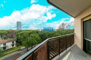 Property grounds - "Residence Pineta" w/Beach place and Parking included (Jesolo)