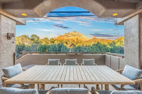 Dry Creek Escape, Hot Tub, Views, Fireplaces