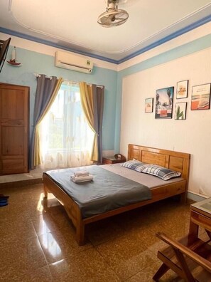 Perusstudio, parveke, kaupunkinäköala