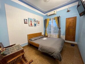 Studio cơ bản, ban công, quang cảnh thành phố