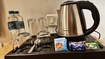 Deluxe Double Room, Non Smoking, Air conditioning | Coffee and/or coffee maker