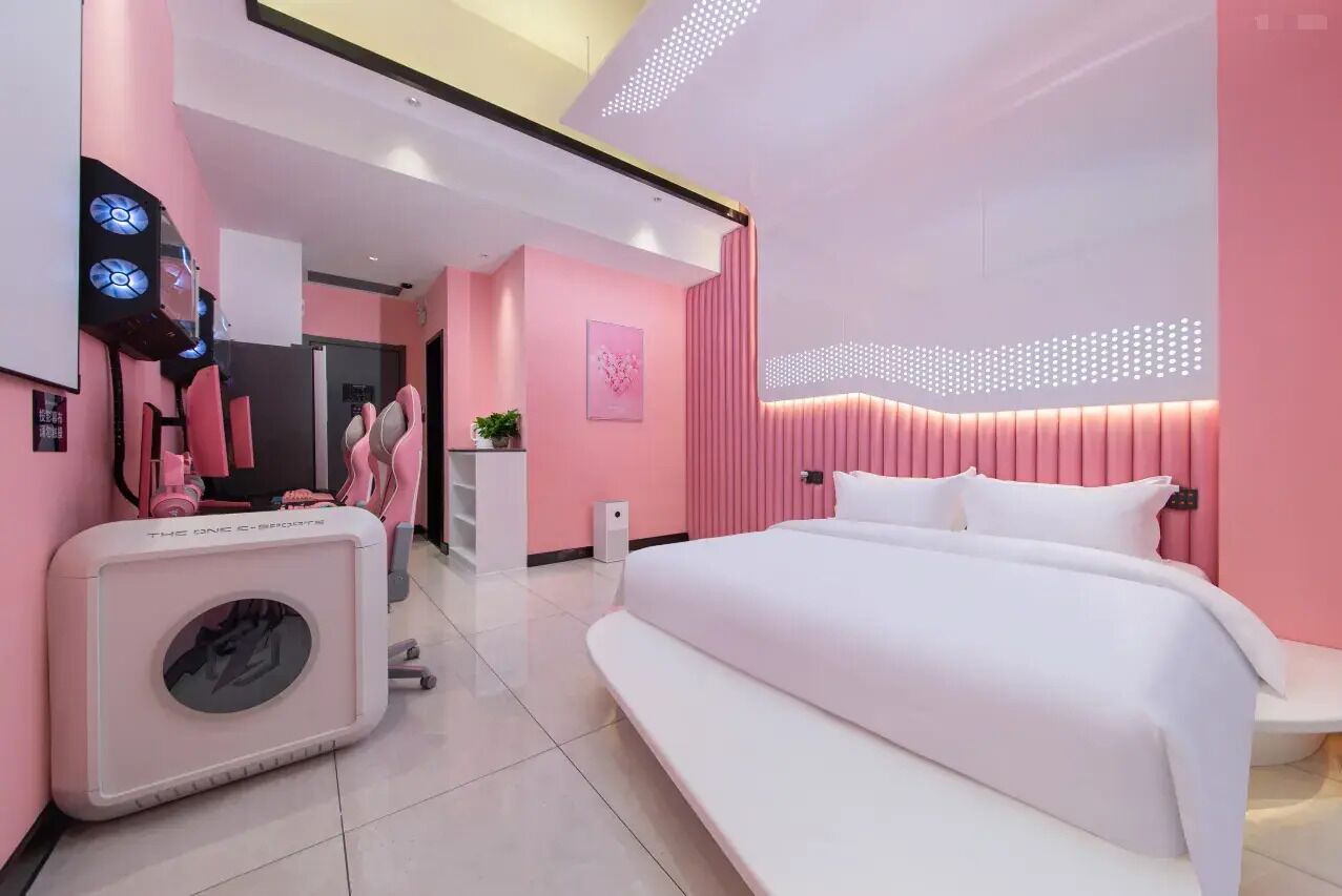 Deluxe trippelrum - utsikt mot staden